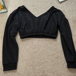 cropped black v-neck sweatshirt